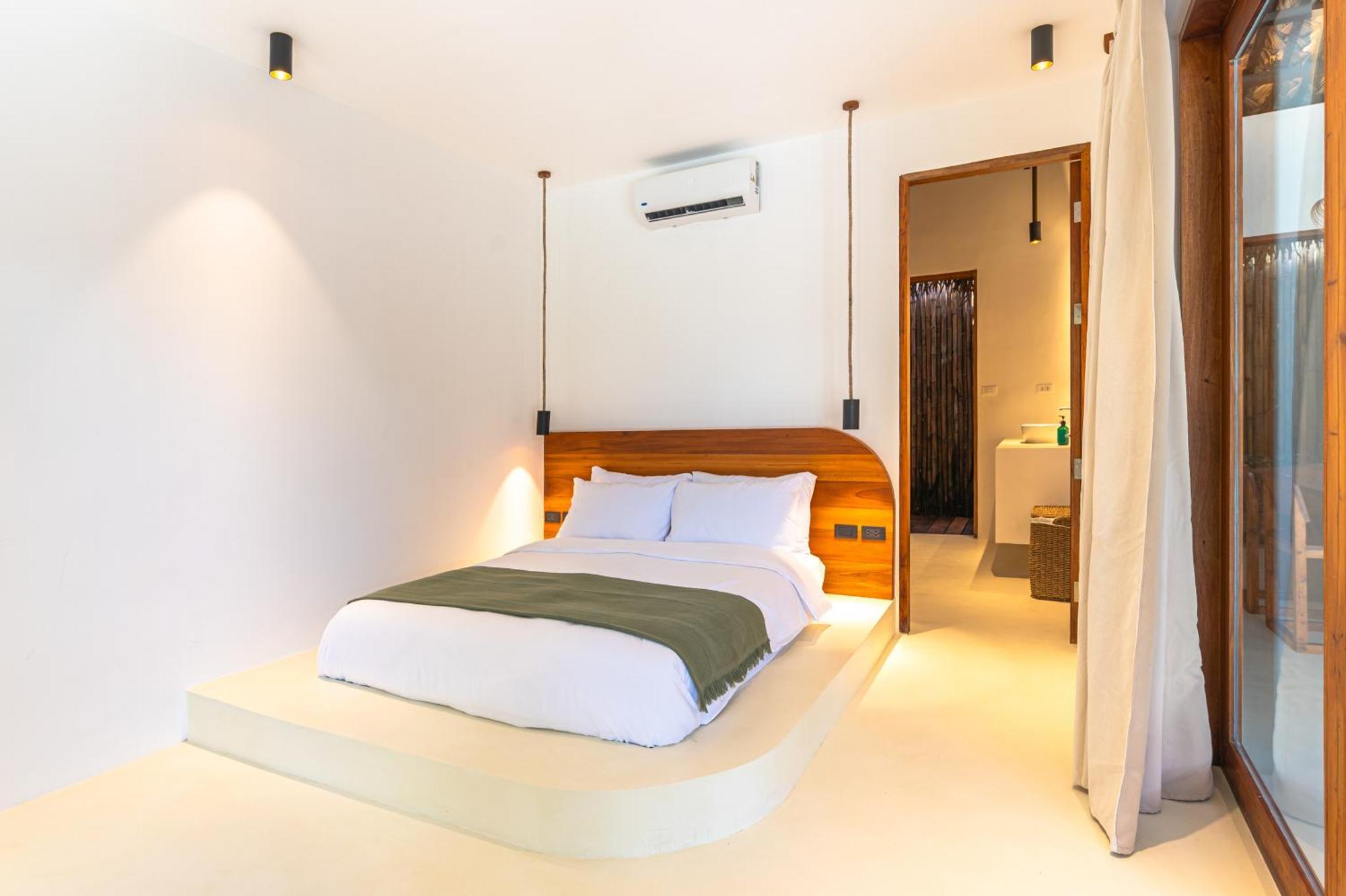 Seaclub Siargao Villa *